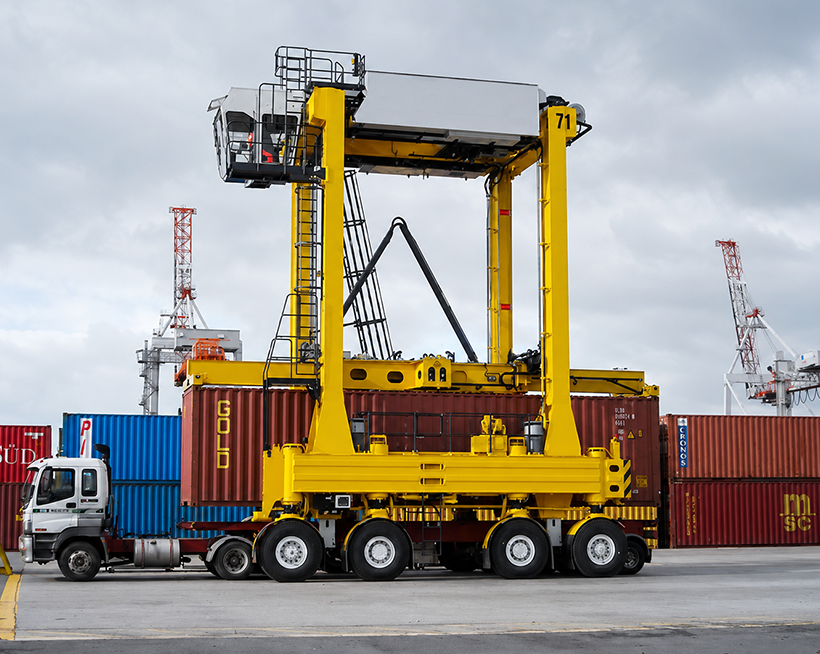 Straddle and Shuttle Carriers
